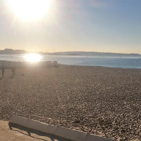T2 Résidence élégante: Piscine, Parking, Proche Croisette * Cannes