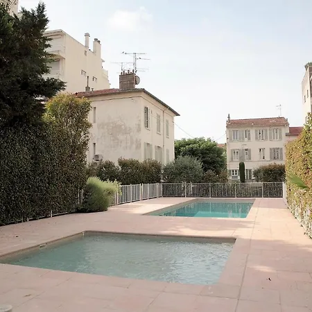 T2 Résidence élégante: Piscine, Parking, Proche Croisette *